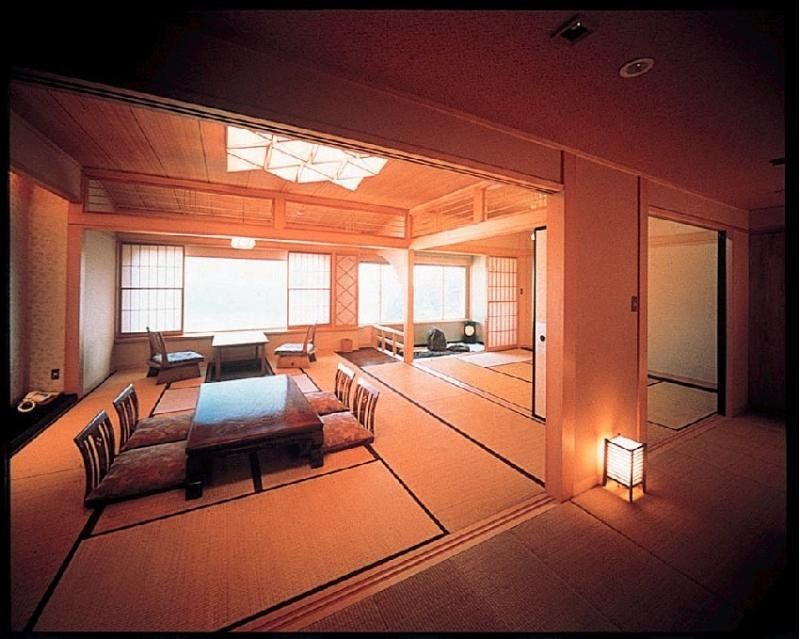 Hotel Izukyu Shizuoka Exteriör bild